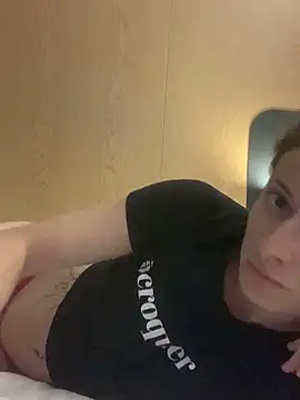 GoldenPussy1329 online show from 04.29.26
