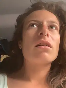 GoldenPussy1329 online show from 05.29.26