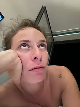 GoldenPussy1329 online show from 06.07.26