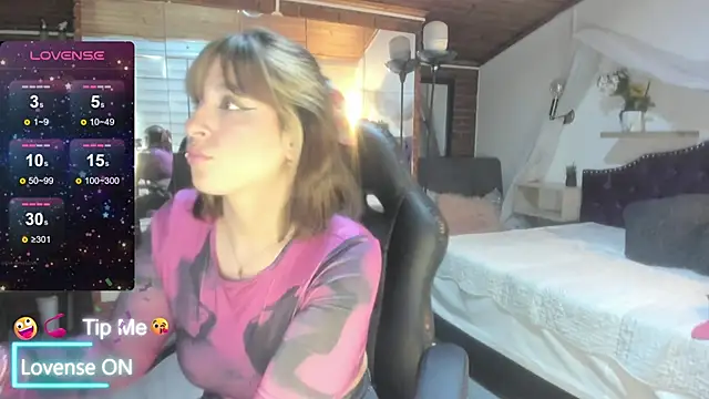sophialyh 1 online show from 04.27.26