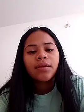 Snapshot of Antonela_19 chatting on 09.29.25 Antonela 19 online show from 09.29.25