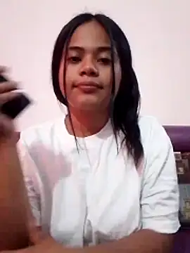 Snapshot of Antonela_19 chatting on 11.05.25 Antonela 19 online show from 11.05.25