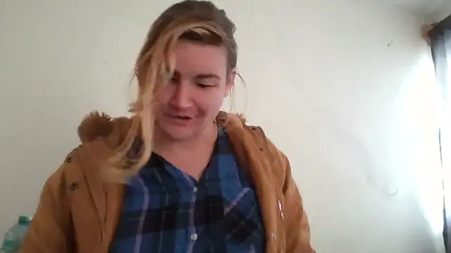 Snapshot of vagimosa chatting on 12.13.25 vagimosa online show from 12.13.25