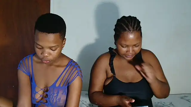 HornyBabe06 online show from 11.26.25