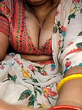 Hot  bhabhi 99 online show from 04.27.26