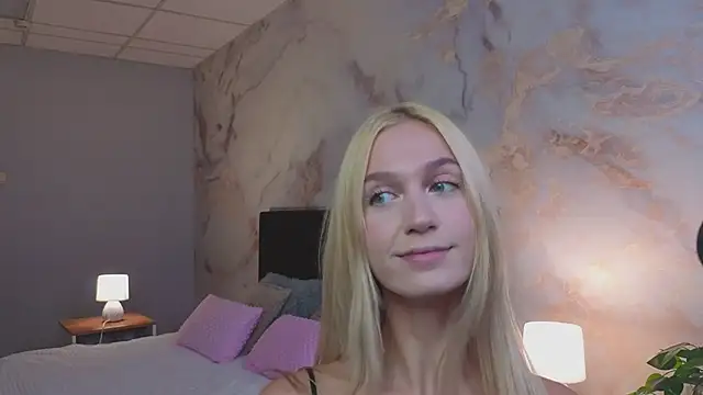 SerenaCrystall online show from 06.02.26