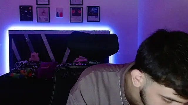 Snapshot of Sebasxxl12 chatting on 10.14.25 Sebasxxl12 online show from 10.14.25