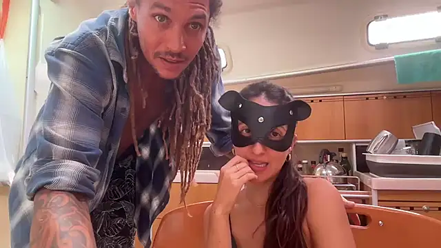 Monk and Mia online show from 10.11.25