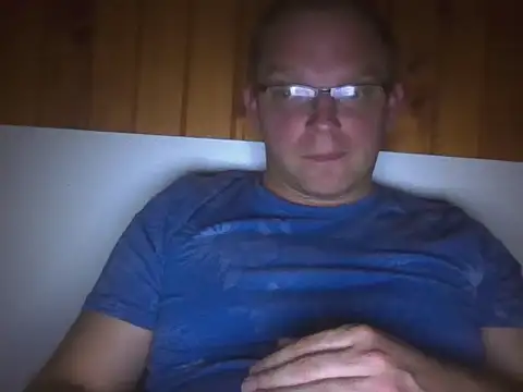 Snapshot of Rado2812 chatting on 10.06.25 Rado2812 online show from 10.06.25