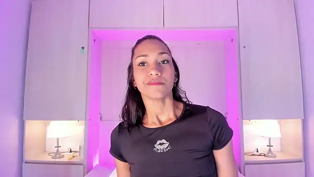 AnahiCollins online show from 06.14.26
