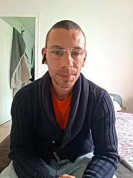iveleche0987 online show from 10.12.25