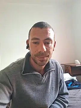 iveleche0987 online show from 10.26.25