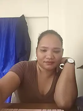 NestleGirl22 online show from 03.31.26