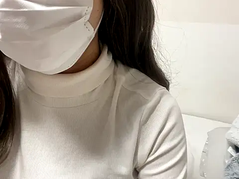 Snapshot of Toriyufu chatting on 12.16.25 Toriyufu online show from 12.16.25