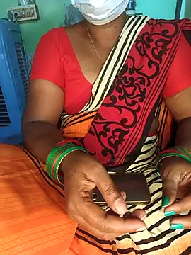 Snapshot of Tamilselviroja- chatting on 02.19.26 Tamilselviroja- online show from 02.19.26