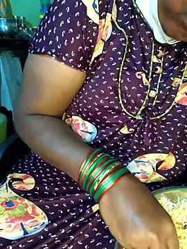 Snapshot of Tamilselviroja- chatting on 02.25.26 Tamilselviroja- online show from 02.25.26