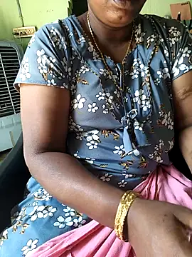 Snapshot of Tamilselviroja- chatting on 03.04.26 Tamilselviroja- online show from 03.04.26