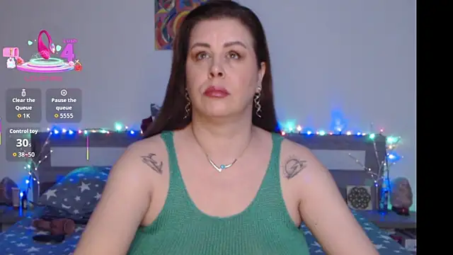 1Felicity1 online show from 10.05.25
