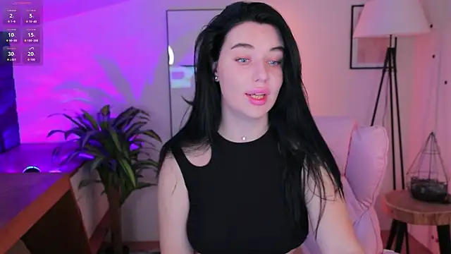 Snapshot of Black___Barbie chatting on 11.09.25 Black Barbie online show from 11.09.25