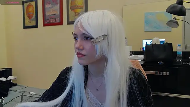 MissKotomiss online show from 10.05.25