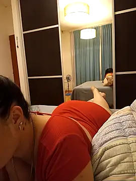 Snapshot of Amarteverdaderamente chatting on 11.17.25 Amarteverdaderamente online show from 11.17.25