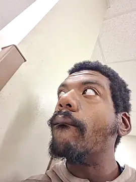 Snapshot of MrBigDickShow chatting on 11.03.25 MrBigDickShow online show from 11.03.25