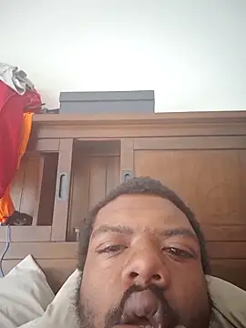 Snapshot of MrBigDickShow chatting on 03.04.26 MrBigDickShow online show from 03.04.26