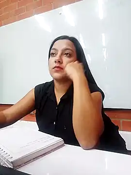 Sexy Nayra outdoors online show from 10.16.25