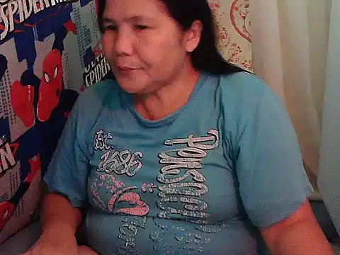 Snapshot of milagrose_rose chatting on 05.11.26 milagrose rose online show from 05.11.26