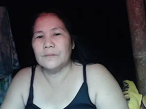 Snapshot of milagrose_rose chatting on 05.14.26 milagrose rose online show from 05.14.26