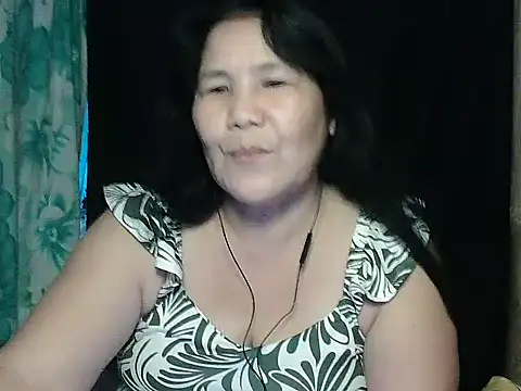 Snapshot of milagrose_rose chatting on 05.15.26 milagrose rose online show from 05.15.26