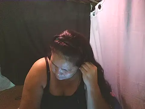 Snapshot of milagrose_rose chatting on 05.21.26 milagrose rose online show from 05.21.26