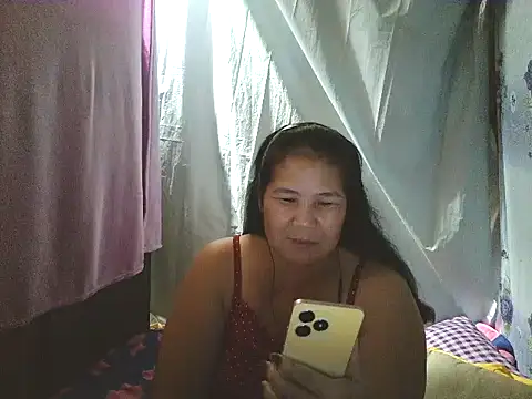 Snapshot of milagrose_rose chatting on 05.29.26 milagrose rose online show from 05.29.26