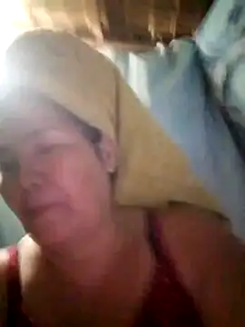 Snapshot of milagrose_rose chatting on 06.01.26 milagrose rose online show from 06.01.26