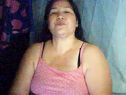 Snapshot of milagrose_rose chatting on 06.10.26 milagrose rose online show from 06.10.26