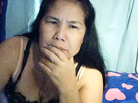 Snapshot of milagrose_rose chatting on 06.22.26 milagrose rose online show from 06.22.26