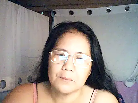 Snapshot of milagrose_rose chatting on 07.05.26 milagrose rose online show from 07.05.26