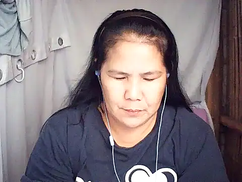 Snapshot of milagrose_rose chatting on 07.10.26 milagrose rose online show from 07.10.26