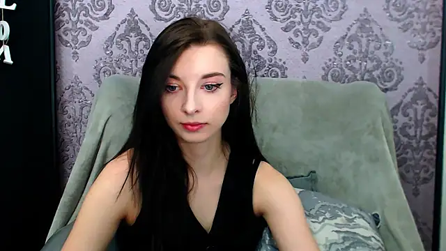 DominantLuna online show from 04.30.26