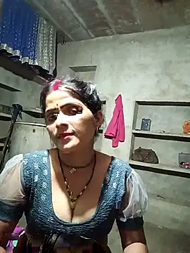 Snapshot of Hotty_ruvi chatting on 06.23.26 Hotty ruvi online show from 06.23.26
