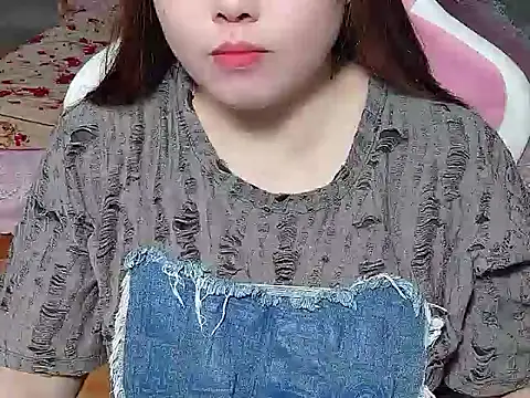 Snapshot of Sunna104 chatting on 02.16.26 Sunna104 online show from 02.16.26