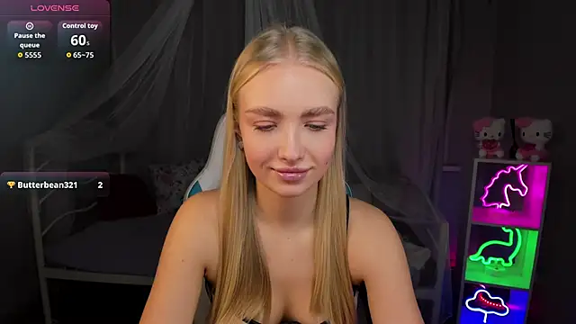 TessaGrays online show from 11.22.25