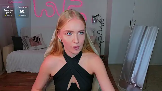 TessaGrays online show from 05.21.26