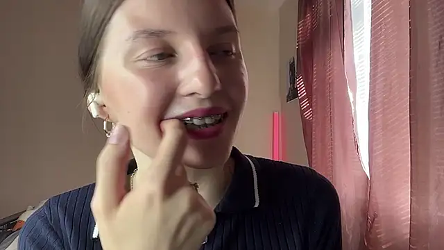 Snapshot of JanellHousen chatting on 06.11.26 JanellHousen online show from 06.11.26