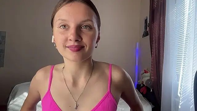 Snapshot of JanellHousen chatting on 07.15.26 JanellHousen online show from 07.15.26