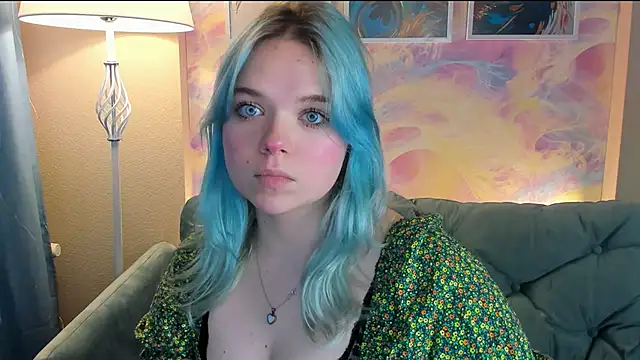 Fancy Bella online show from 12.18.25