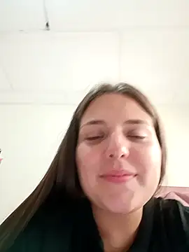 EmiilySttone online show from 10.02.25