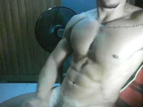 Snapshot of EntregadorDePau chatting on 10.20.25 EntregadorDePau online show from 10.20.25