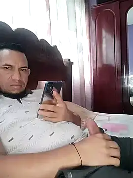 Snapshot of fayola20 chatting on 09.29.25 fayola20 online show from 09.29.25