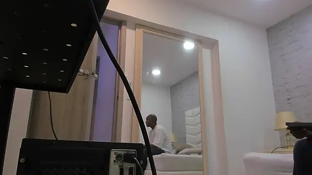 Snapshot of jax_black chatting on 11.01.25 jax black online show from 11.01.25